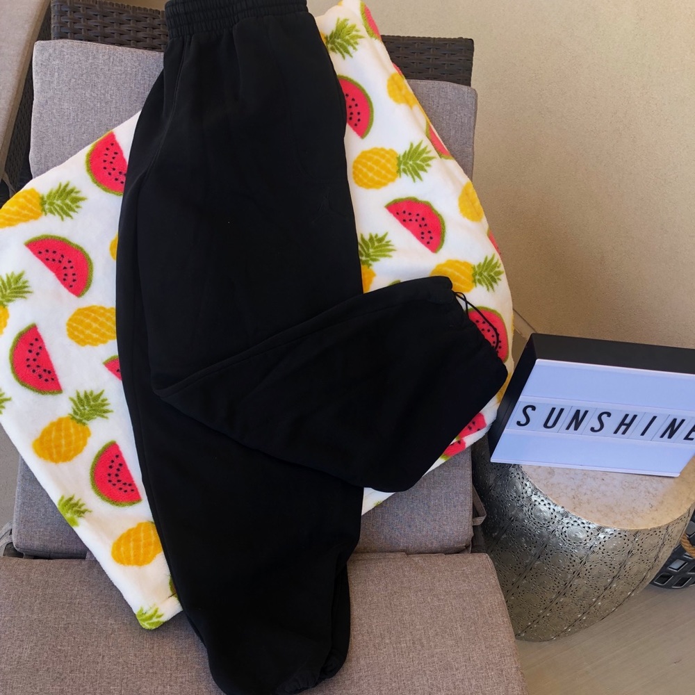 JORDAN JUMPMAN BLACK SWEATPANTS